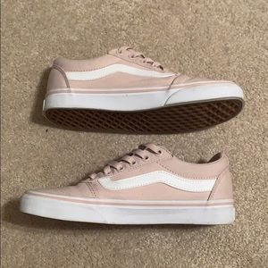 women’s pink vans